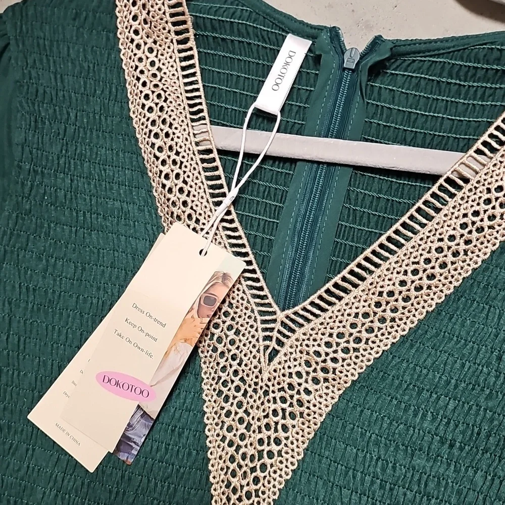 Nwt Green Jumpsuit with Lace Trim And Pockets - Picture 4 of 8